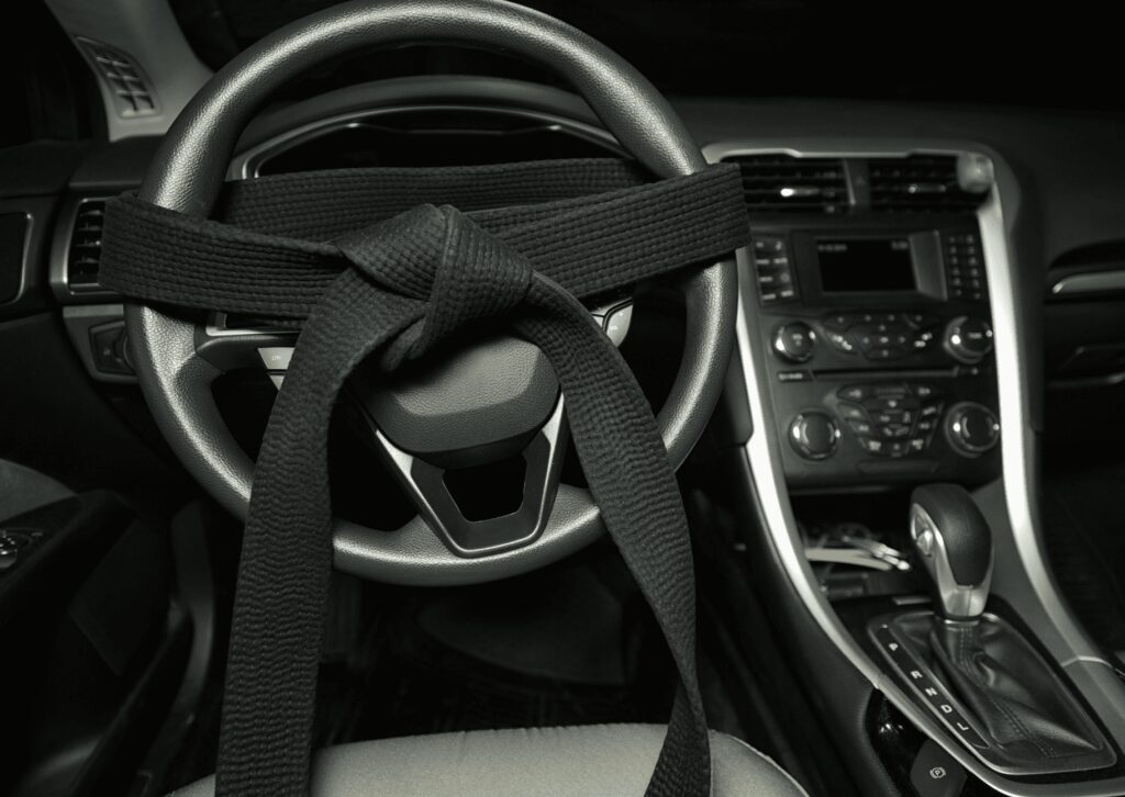 16 Defensive Driving Tips